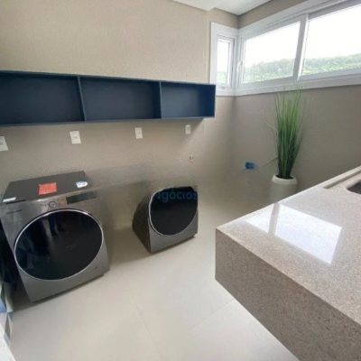 Studio Residencial com 31m², 1 quarto, 1 garagem, no bairro Trindade em Florianópolis