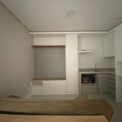 Studio Residencial com 31m², 1 quarto, 1 garagem, no bairro Trindade em Florianópolis