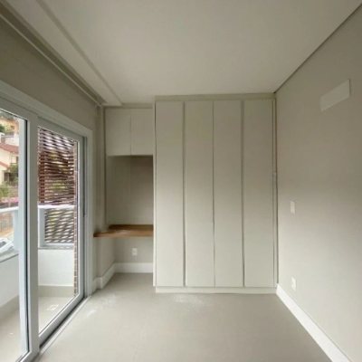 Studio Residencial com 31m², 1 quarto, 1 garagem, no bairro Trindade em Florianópolis