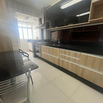 Apartamentos com 88m², 3 quartos, 1 suíte, 1 garagem, no bairro Trindade em Florianópolis