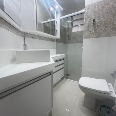 Apartamentos com 88m², 3 quartos, 1 suíte, 1 garagem, no bairro Trindade em Florianópolis