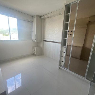 Apartamentos com 88m², 3 quartos, 1 suíte, 1 garagem, no bairro Trindade em Florianópolis