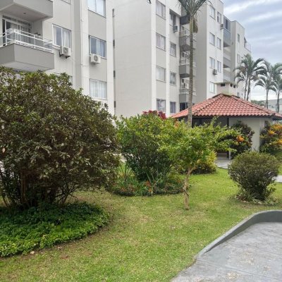 Apartamentos com 88m², 3 quartos, 1 suíte, 1 garagem, no bairro Trindade em Florianópolis