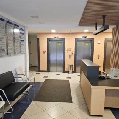 Sala com 23m², no bairro Trindade em Florianópolis