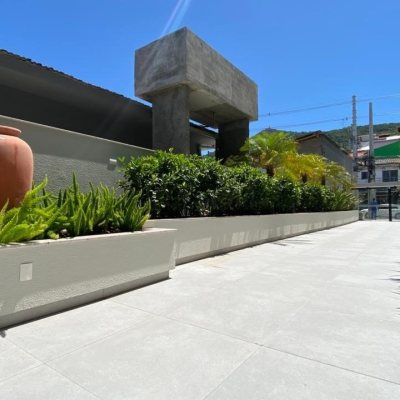 Studio Residencial com 47m², 1 quarto, 1 suíte, 1 garagem, no bairro Saco Grande em Floranópolis