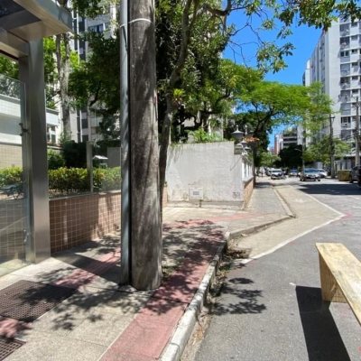 Apartamentos com 75m², 2 quartos, 1 suíte, 1 garagem, no bairro Centro em Floranópolis