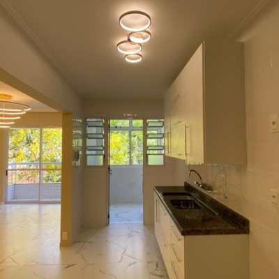 Apartamentos com 75m², 2 quartos, 1 suíte, 1 garagem, no bairro Centro em Floranópolis