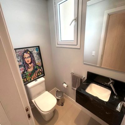 Apartamentos com 116m², 3 quartos, 3 suítes, 2 garagens, no bairro Centro em Florianópolis