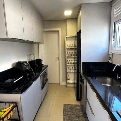 Apartamentos com 116m², 3 quartos, 3 suítes, 2 garagens, no bairro Centro em Florianópolis