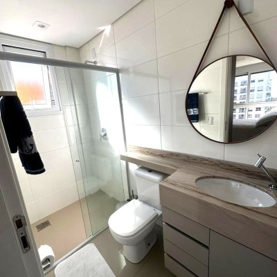 Apartamentos com 116m², 3 quartos, 3 suítes, 2 garagens, no bairro Centro em Florianópolis