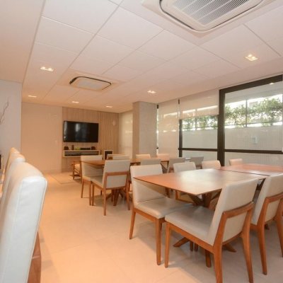 Apartamentos com 71m², 2 quartos, 1 suíte, 1 garagem, no bairro Cachoeira Do Bom Jesus em Florianópolis