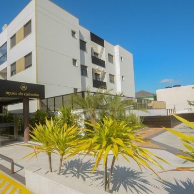 Apartamentos com 71m², 2 quartos, 1 suíte, 1 garagem, no bairro Cachoeira Do Bom Jesus em Florianópolis