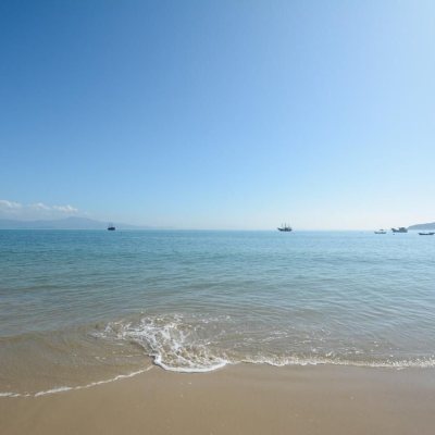 Apartamentos com 71m², 2 quartos, 1 suíte, 1 garagem, no bairro Cachoeira Do Bom Jesus em Florianópolis