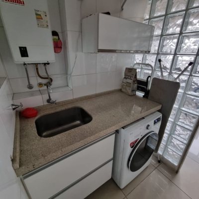 Apartamentos com 190m², 3 quartos, 1 suíte, 2 garagens, no bairro Kobrasol em São José