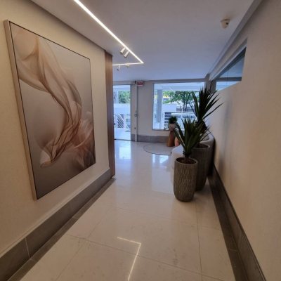 Apartamentos com 190m², 3 quartos, 1 suíte, 2 garagens, no bairro Kobrasol em São José