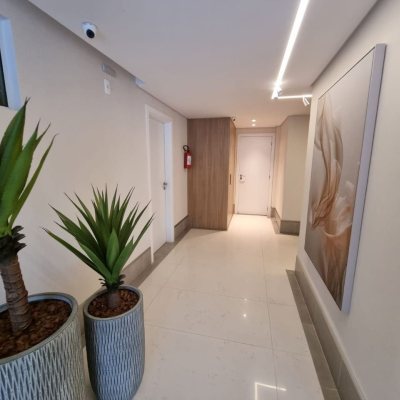 Apartamentos com 190m², 3 quartos, 1 suíte, 2 garagens, no bairro Kobrasol em São José