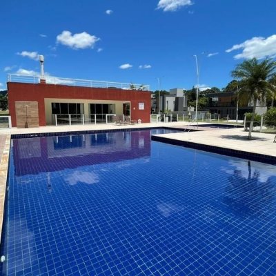 Casa Residencial com 270m², 4 quartos, 4 suítes, 2 garagens, no bairro São João Do Rio Vermelho em Florianópolis