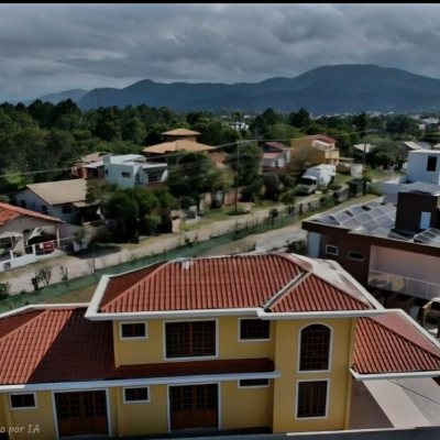 Casa Residencial com 270m², 4 quartos, 4 suítes, 2 garagens, no bairro São João Do Rio Vermelho em Florianópolis