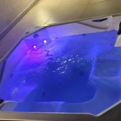 Casa Residencial com 270m², 4 quartos, 4 suítes, 2 garagens, no bairro São João Do Rio Vermelho em Florianópolis