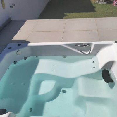 Casa Residencial com 270m², 4 quartos, 4 suítes, 2 garagens, no bairro São João Do Rio Vermelho em Florianópolis