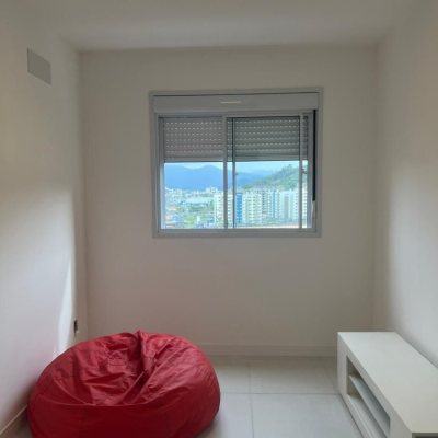 Apartamentos com 56m², 2 quartos, 1 suíte, 1 garagem, no bairro Pedra Branca em Palhoça