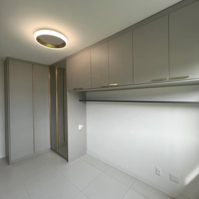 Apartamentos com 56m², 2 quartos, 1 suíte, 1 garagem, no bairro Pedra Branca em Palhoça