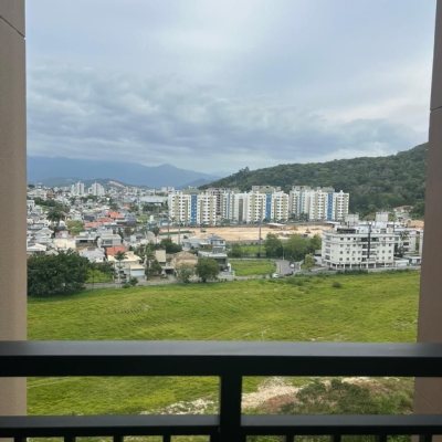 Apartamentos com 56m², 2 quartos, 1 suíte, 1 garagem, no bairro Pedra Branca em Palhoça