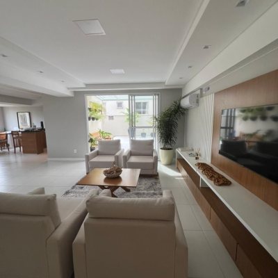 Apartamentos com 56m², 2 quartos, 1 suíte, 1 garagem, no bairro Pedra Branca em Palhoça