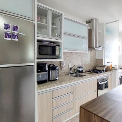 Cobertura com 112m², 3 quartos, 1 suíte, 2 garagens, no bairro Trindade em Florianópolis