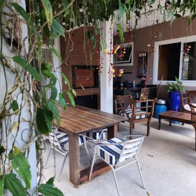 Casa em Condomínio com 328m², 5 quartos, 3 suítes, 4 garagens, no bairro Sambaqui em Florianópolis