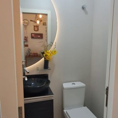 Casa em Condomínio com 328m², 5 quartos, 3 suítes, 4 garagens, no bairro Sambaqui em Florianópolis