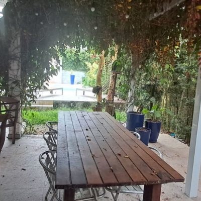 Casa em Condomínio com 328m², 5 quartos, 3 suítes, 4 garagens, no bairro Sambaqui em Florianópolis