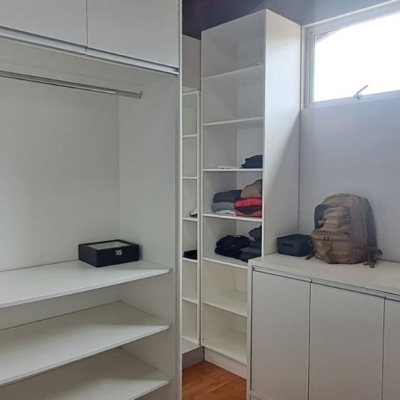 Casa em Condomínio com 328m², 5 quartos, 3 suítes, 4 garagens, no bairro Sambaqui em Florianópolis