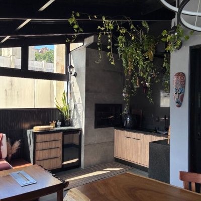 Apartamentos com 113m², 3 quartos, 1 suíte, 1 garagem, no bairro Carvoeira em Florianópolis