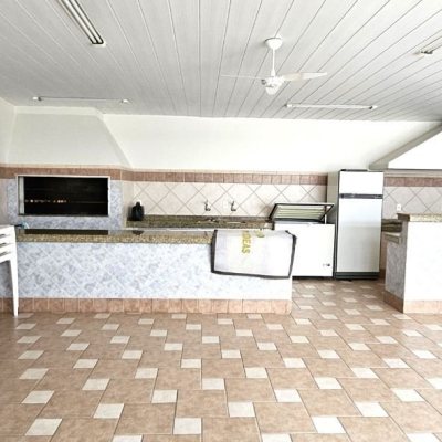 Apartamentos com 80m², 2 quartos, 1 garagem, no bairro Centro em Florianópolis