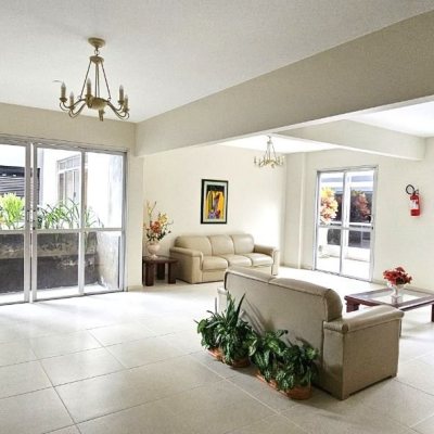 Apartamentos com 80m², 2 quartos, 1 garagem, no bairro Centro em Florianópolis