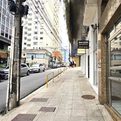 Apartamentos com 80m², 2 quartos, 1 garagem, no bairro Centro em Florianópolis