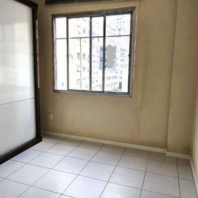Apartamentos com 80m², 2 quartos, 1 garagem, no bairro Centro em Florianópolis