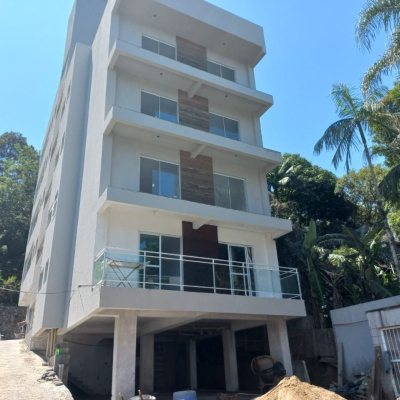 Apartamentos com 79m², 2 quartos, 1 suíte, 1 garagem, no bairro Ponta De Baixo em São José