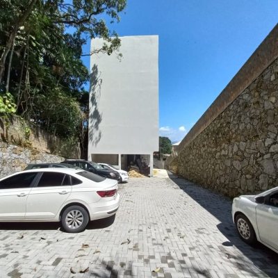 Apartamentos com 79m², 2 quartos, 1 suíte, 1 garagem, no bairro Ponta De Baixo em São José