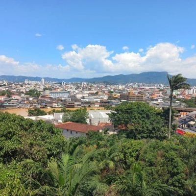 Apartamentos com 79m², 2 quartos, 1 suíte, 1 garagem, no bairro Ponta De Baixo em São José