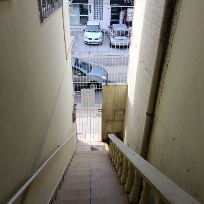 Predio com 230m², no bairro Barreiros em São José