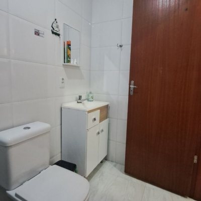 Casa Residencial com 180m², 3 quartos, 1 suíte, 2 garagens, no bairro Ingleses em Florianópolis