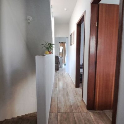 Casa Residencial com 180m², 3 quartos, 1 suíte, 2 garagens, no bairro Ingleses em Florianópolis