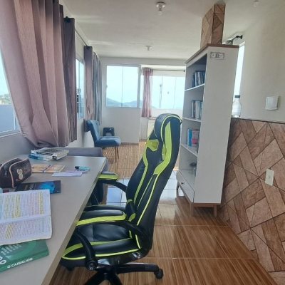 Casa Residencial com 180m², 3 quartos, 1 suíte, 2 garagens, no bairro Ingleses em Florianópolis