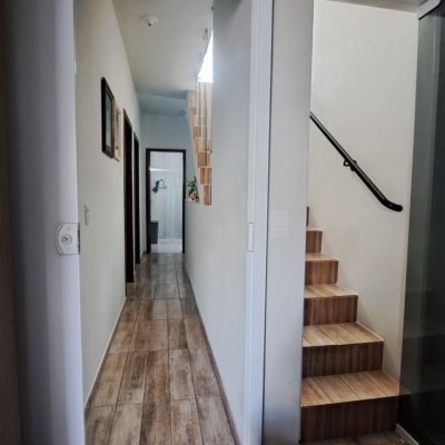 Casa Residencial com 180m², 3 quartos, 1 suíte, 2 garagens, no bairro Ingleses em Florianópolis