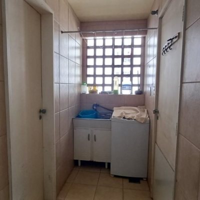 Apartamentos com 81m², 2 quartos, 1 garagem, no bairro Centro em Florianópolis