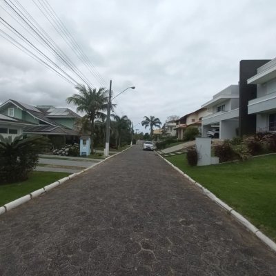 Terrenos Residenciais com 1503m², no bairro Cacupé em Florianópolis