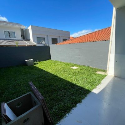 Sobrado Residencial com 86m², 2 quartos, 2 suítes, 1 garagem, no bairro Potecas em São José