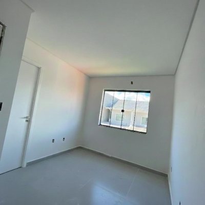 Sobrado Residencial com 86m², 2 quartos, 2 suítes, 1 garagem, no bairro Potecas em São José